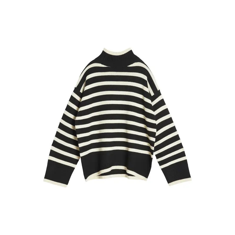 Stripe Turtle Neck