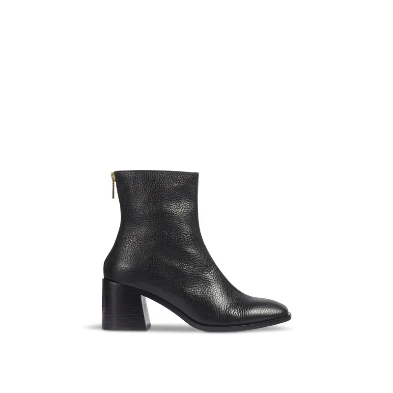 Camila Front Seam Casual Boot