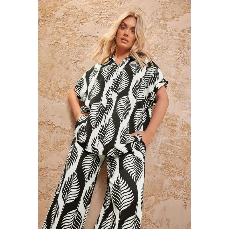 YOURS Curve Black & White Leaf Print Textured Shirt
