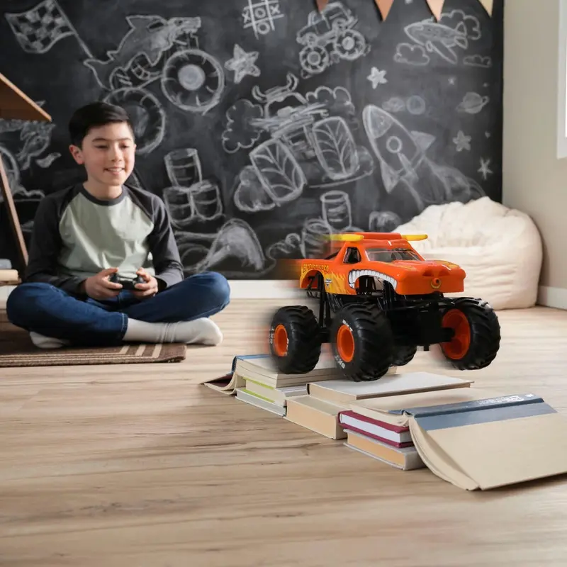 Monster Jam El Toro Loco Remote Control Smoke Effect Monster Truck 1:15 Scale