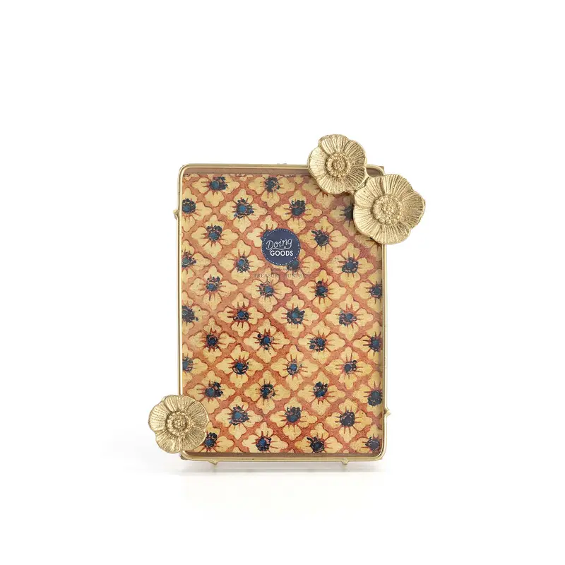 Mia Poppy Frame Large