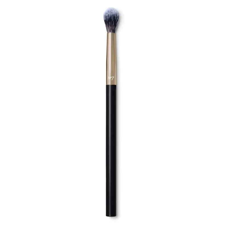 No7 Pro Artist The Soft Sweep Fluffy Eyeshadow Brush